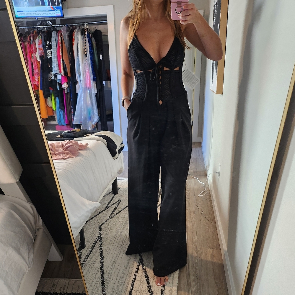 Patbo Corset Crepe Black Jumpsuit - Picture 13 of 15